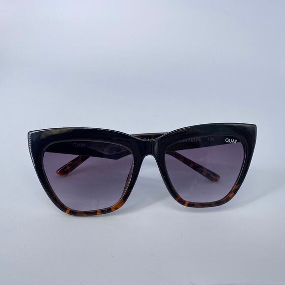 Quay Australia For Keeps Cat Eye Black Tortoise Smoke Sunglasses Women\'s main image 4